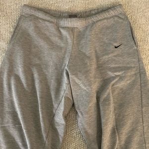 Nike sweatpants Medium